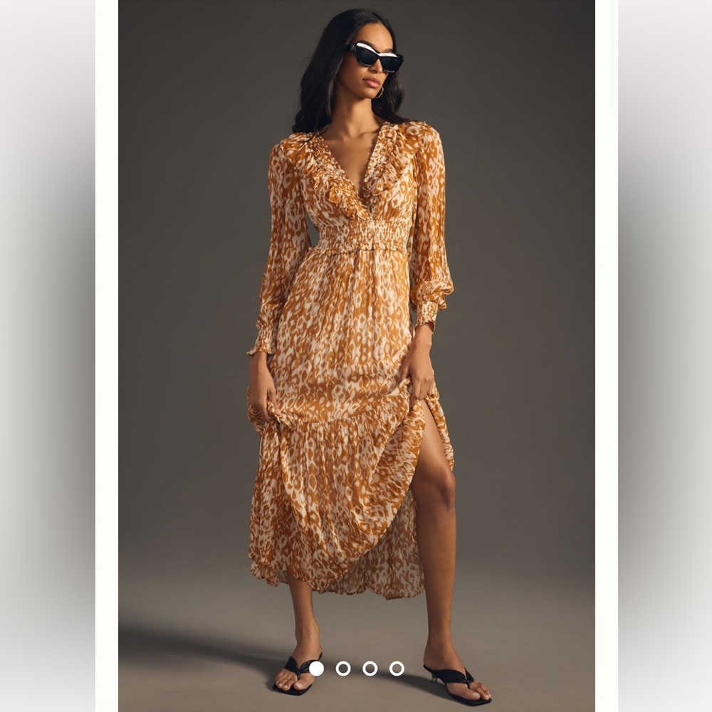 Anthropologie NWT The Odetta Ruffled V-
Neck Dress Size XS.
